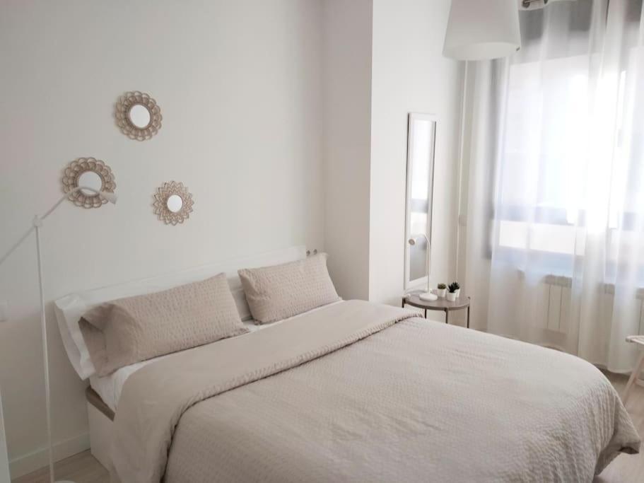 La Terraza De La Vega - Ubicacion Inmejorable , Wifi , Terraza Y Parking Gratuito Apartment โอเบียโด ภายนอก รูปภาพ