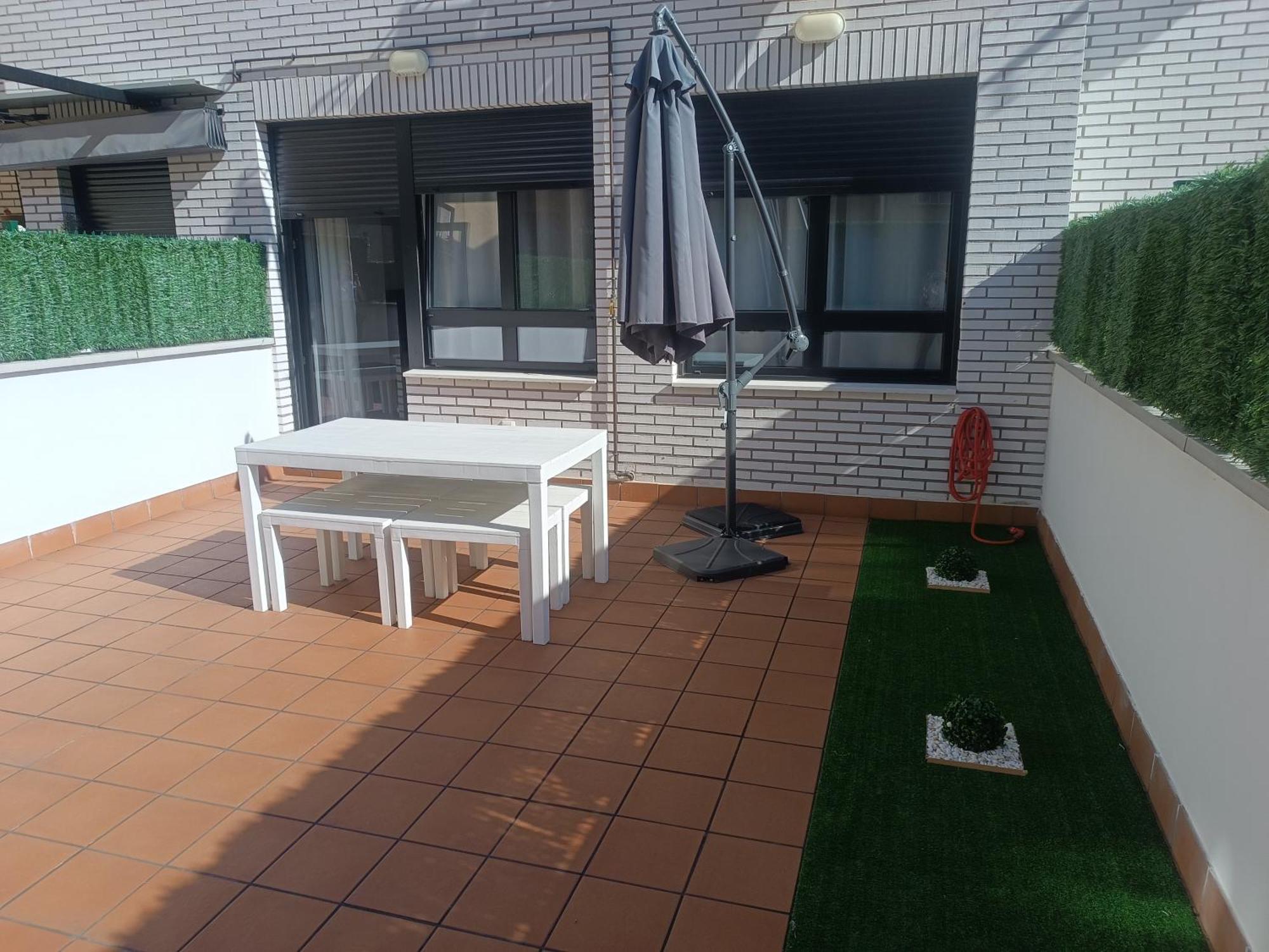La Terraza De La Vega - Ubicacion Inmejorable , Wifi , Terraza Y Parking Gratuito Apartment โอเบียโด ภายนอก รูปภาพ